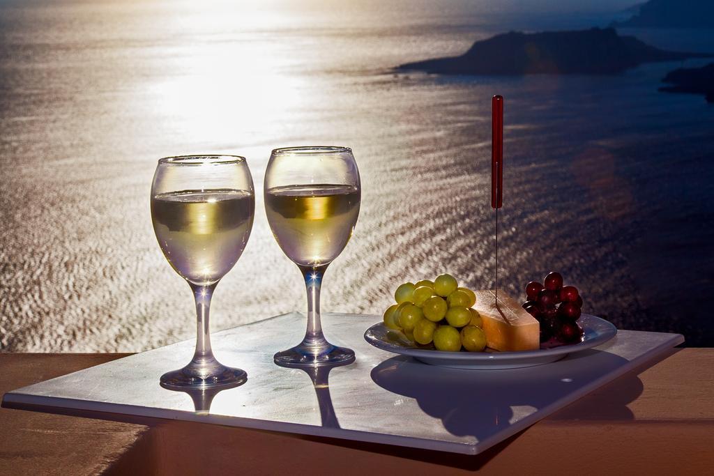 Santa Rinoula Suites Sea Sunset Views Adults Only 梅加洛克里 外观 照片